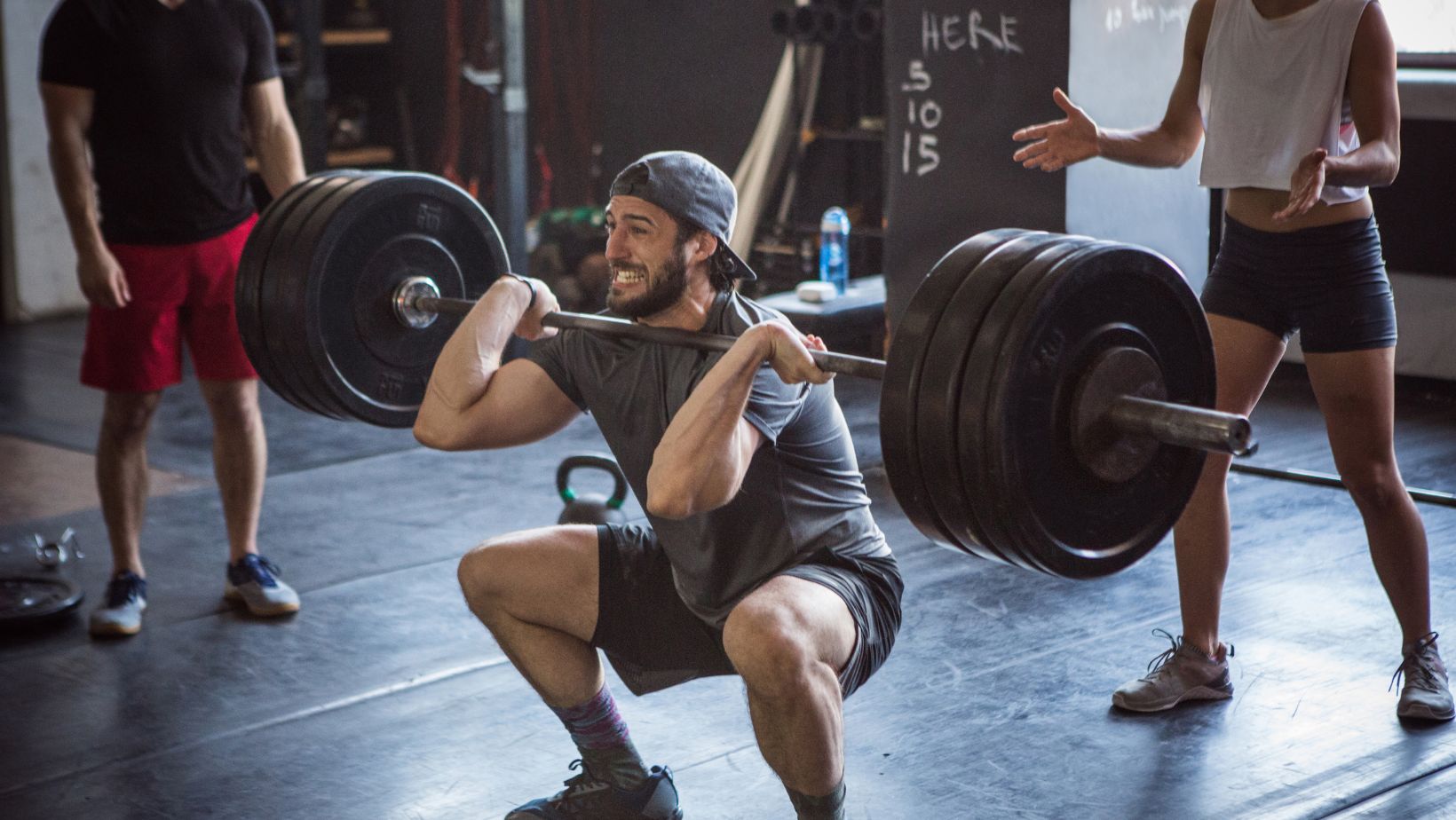 Essential Weight Training Gear: Maximize Effectiveness & Safety in Your Workout